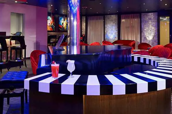 Piano Bar