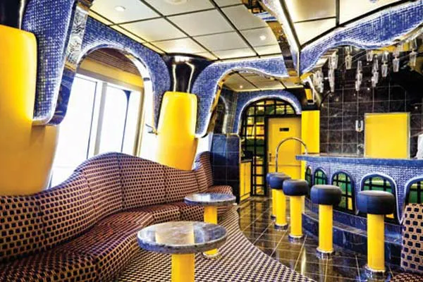 Angelo Azzurro Dance Lounge