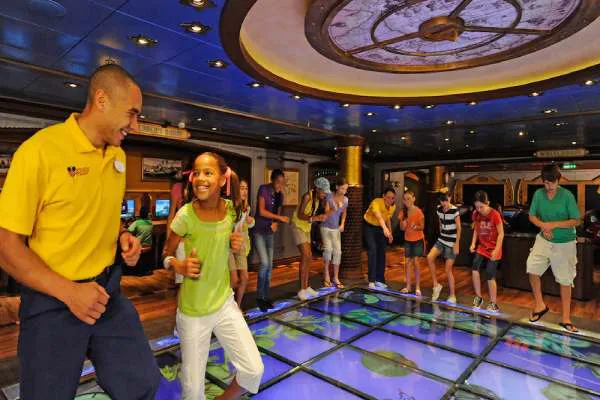 Disneys Oceaneer Lab