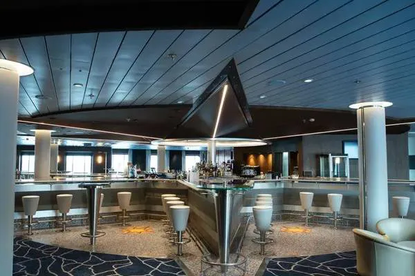 Star Bar and Lounge