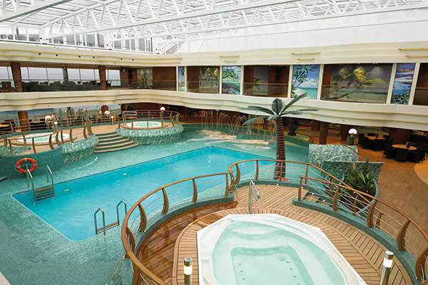 I Tropici Covered Pool