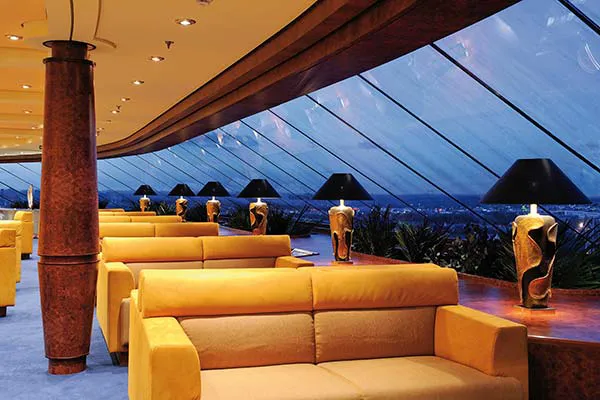 Top Sail Lounge